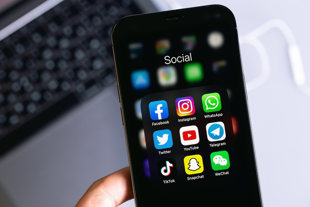 5 Ways to Promote Your YouTube Videos Using Other Marketing Channels -  Lemonlight
